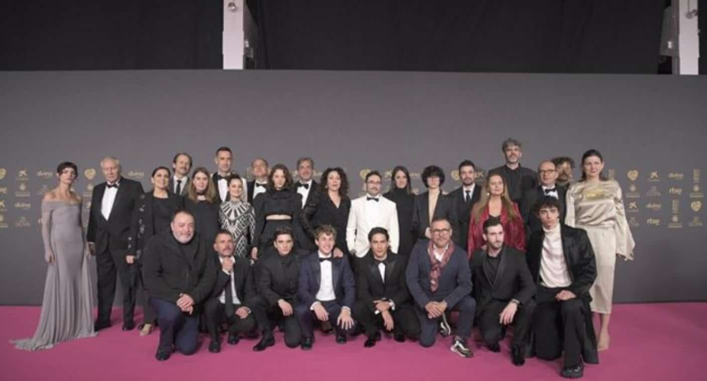 La Sociedad De La Nieve Arrasa En Los Premios Goya Con Galardones