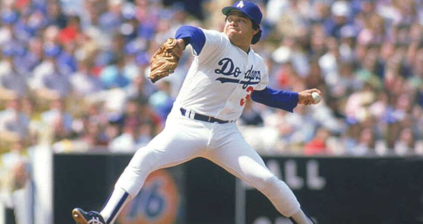Los Ángeles Dodgers retiran el 34, número del Toro Valenzuela