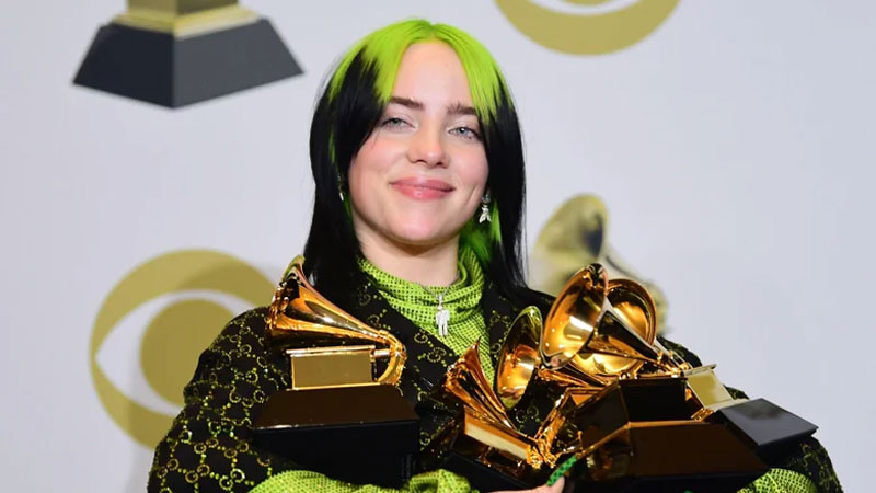 Mujeres dominan las nominaciones en Grammys 2024