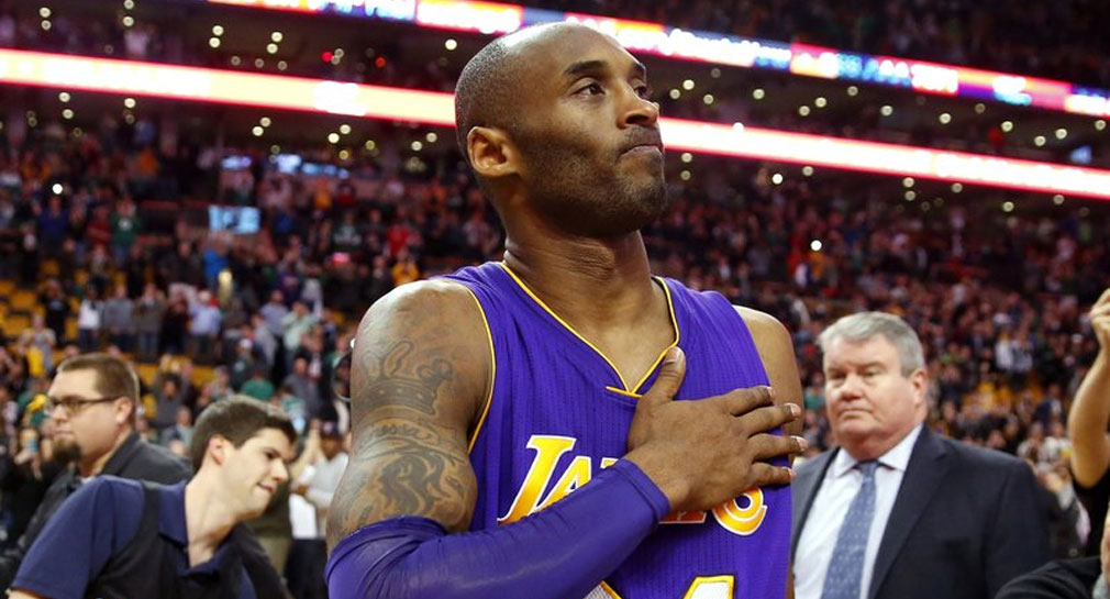 Lakers de Los Ángeles inaugurarán hoy estatua de bronce de Kobe Bryant en su Plaza de la Fama