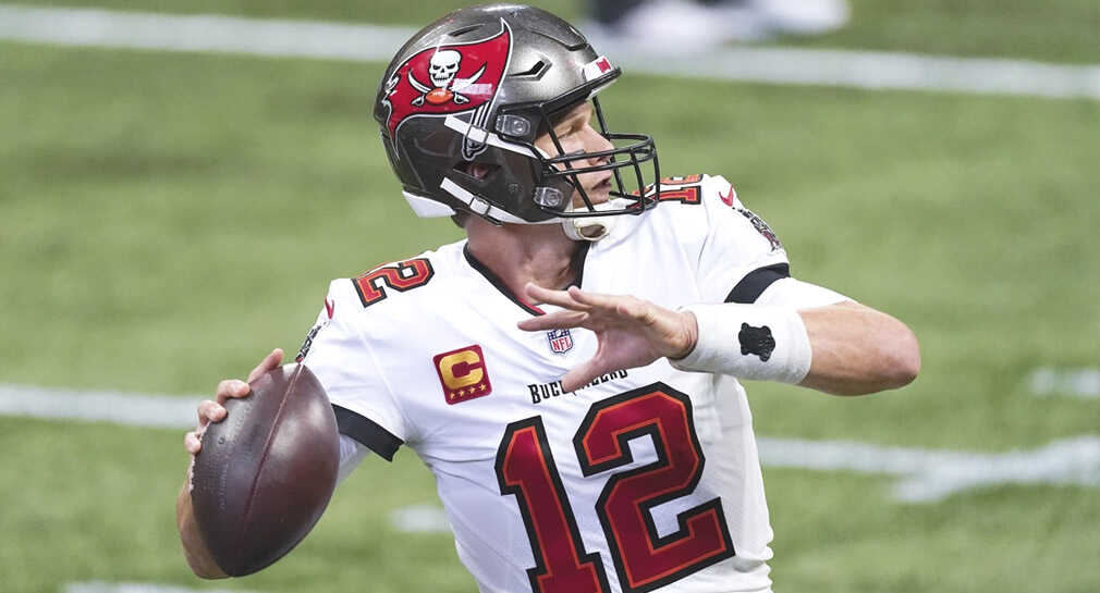Tom Brady, quarterback con siete anillos de Super Bowl, confirma su retiro de la NFL (VIDEO)