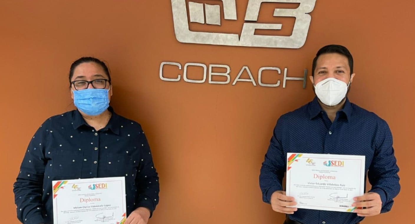 50 Cobach Sonora teachers graduate from a diploma for better development in online classes