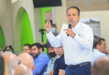 Oportunidades y mejores condiciones para empresas locales, ofrece Toño Astiazarán