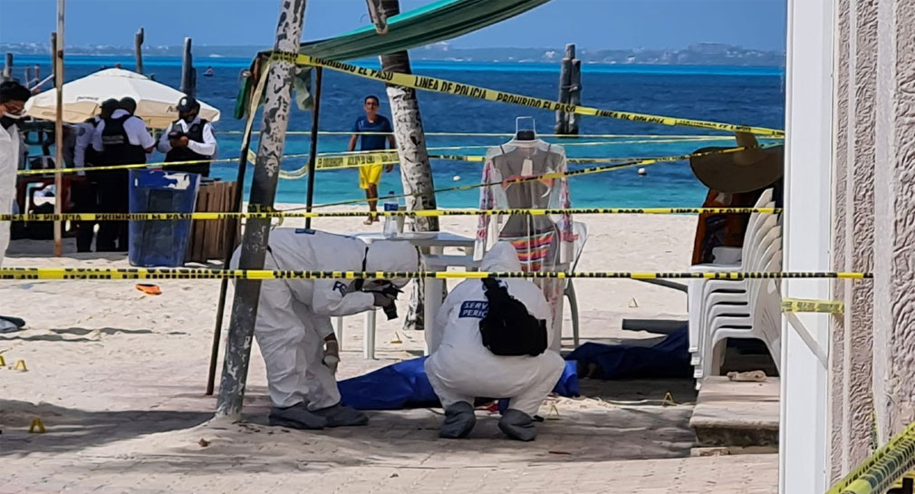 Ejecutan a dos personas en zona hotelera de Cancún; agresores huyen en moto acuática - Proyecto Puente