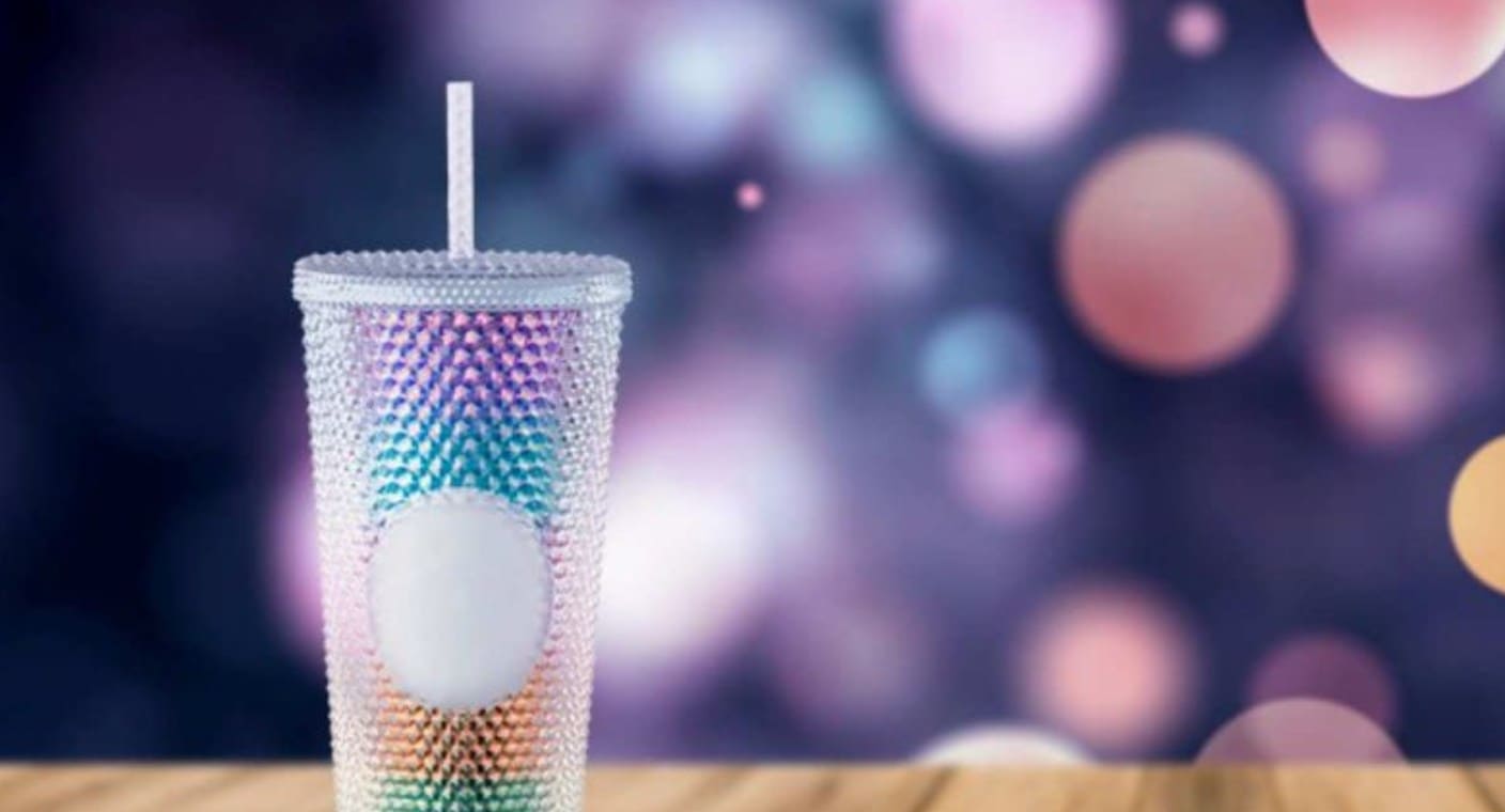 Starbucks se llena de amor y color con nuevo vaso de colección