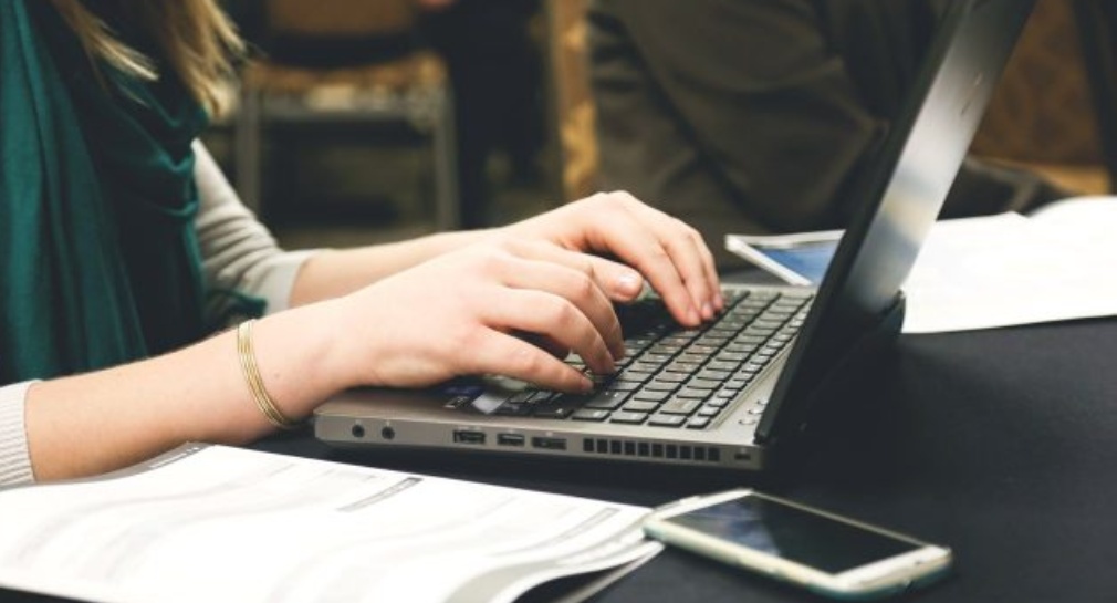 Narcos usan internet y redes sociales para vender más drogas: ONU