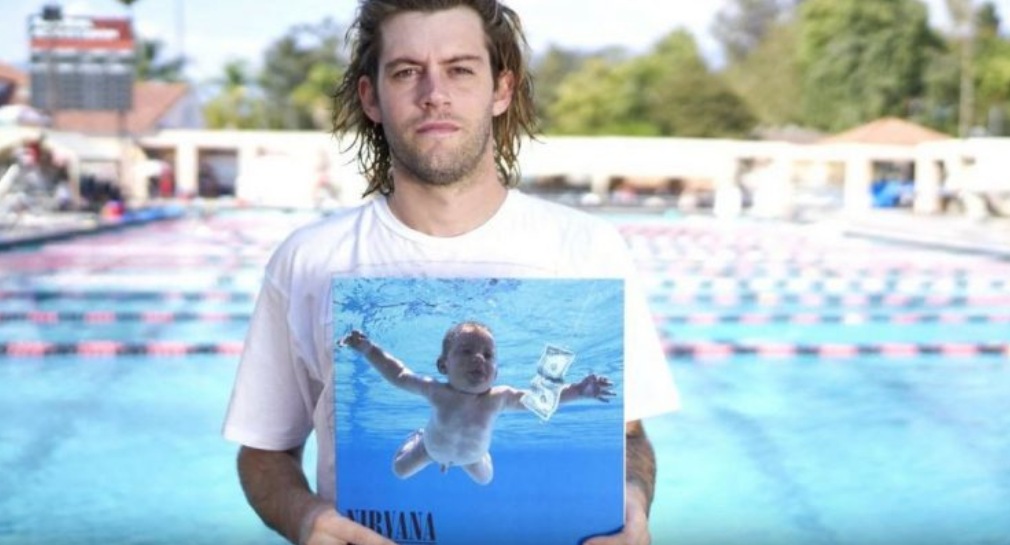 Reabren demanda contra Nirvana por el bebé desnudo en portada de ‘Nevermind’