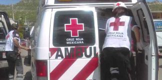 Fuerte choque en la Empalme-Obregón deja a dos personas graves; participan tráiler, camioneta y moto