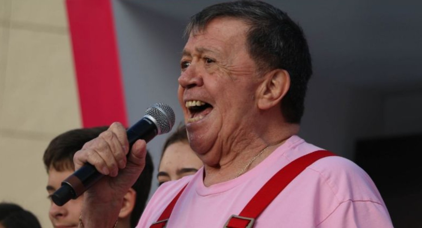 Funeral de ‘Chabelo’ será privado, pero se hablará ante los medios, anuncia hijo del conductor