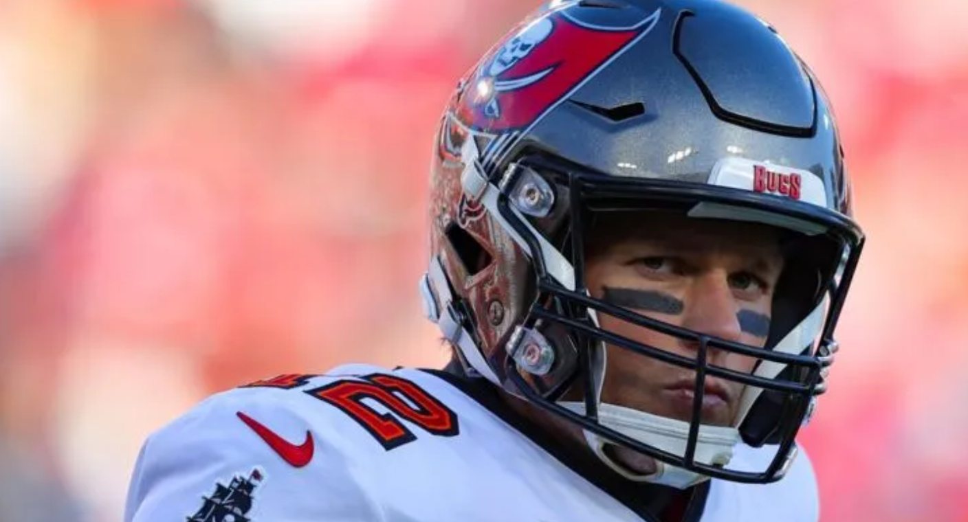 Ofrecerán Patriotas contrato por un día a Brady para homenajearlo