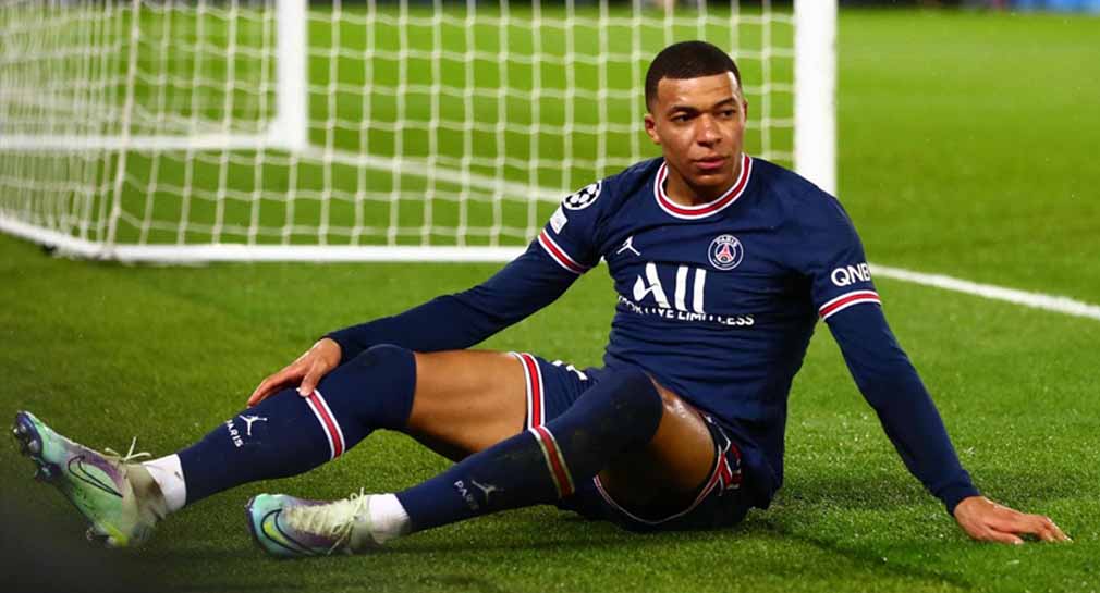 Macron asegura que va a presionar para que Mbappé se quede en Francia