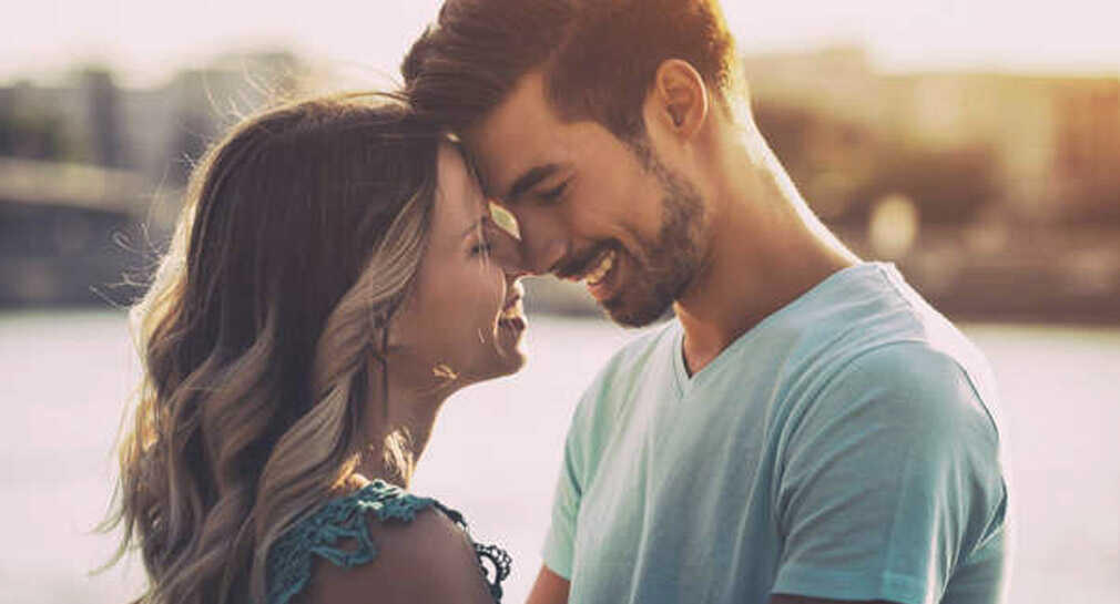 La ciencia revela cuántos años deben llevarse las parejas para una relación exitosa
