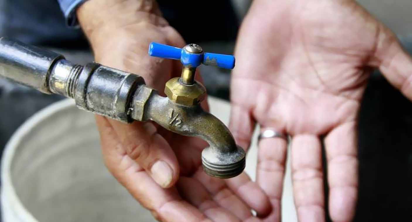 Cananea sigue con problemas de agua; autoridades deben intervenir: periodista