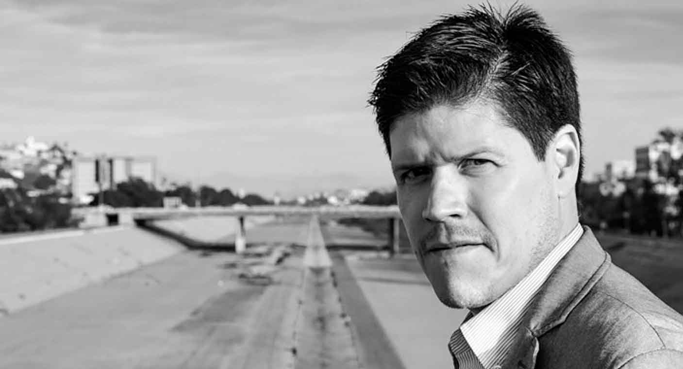 Gana Ortega, poeta de BC, Premio Nacional de Literatura 'Gilberto