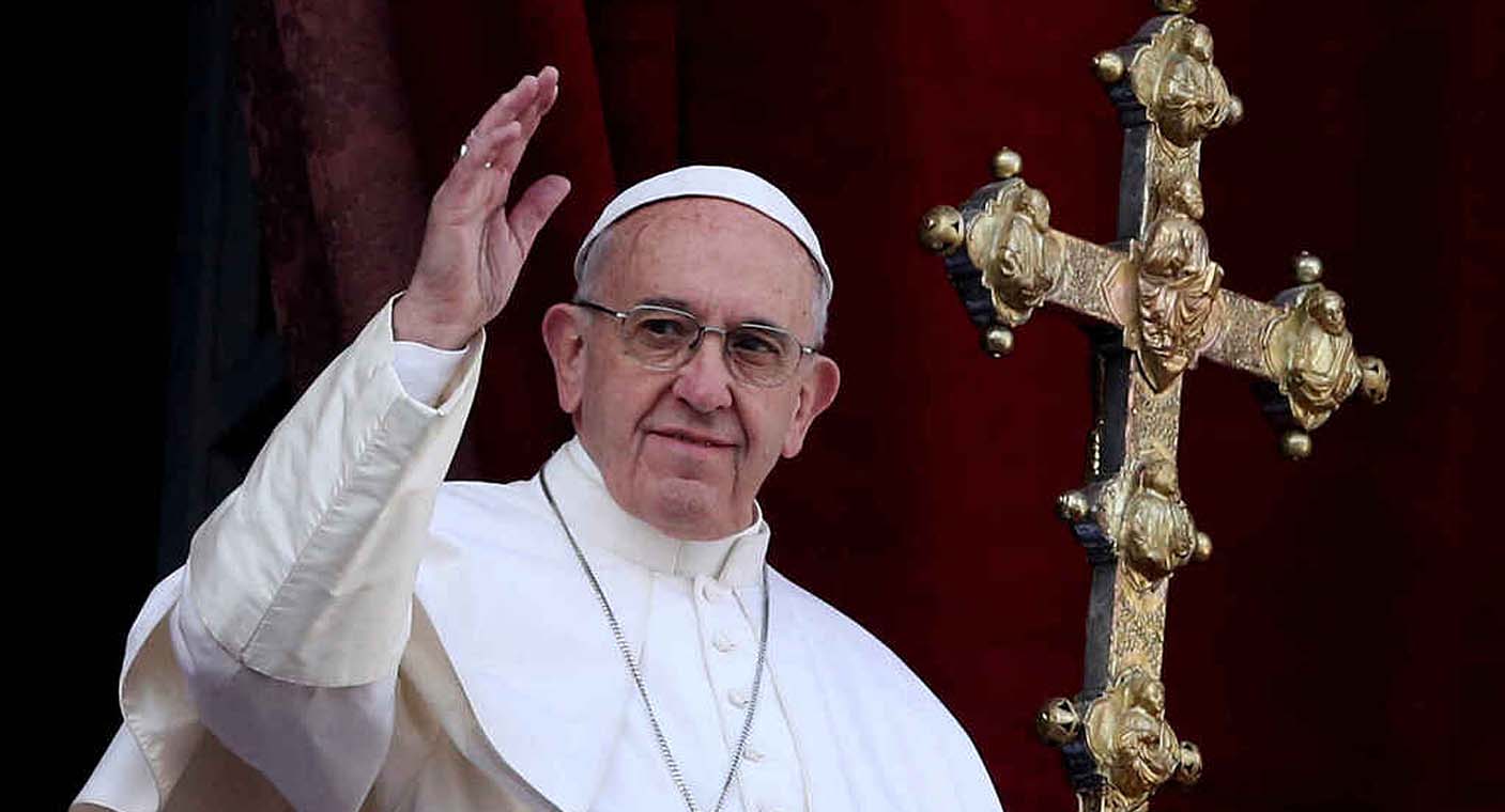Termina con éxito cirugía abdominal del papa Francisco