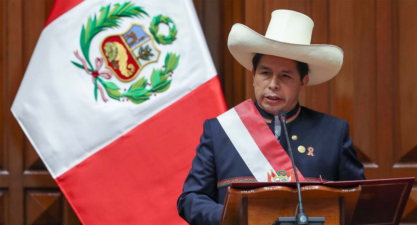 Sancionan a Pedro Castillo en prisión por publicar carta en Twitter