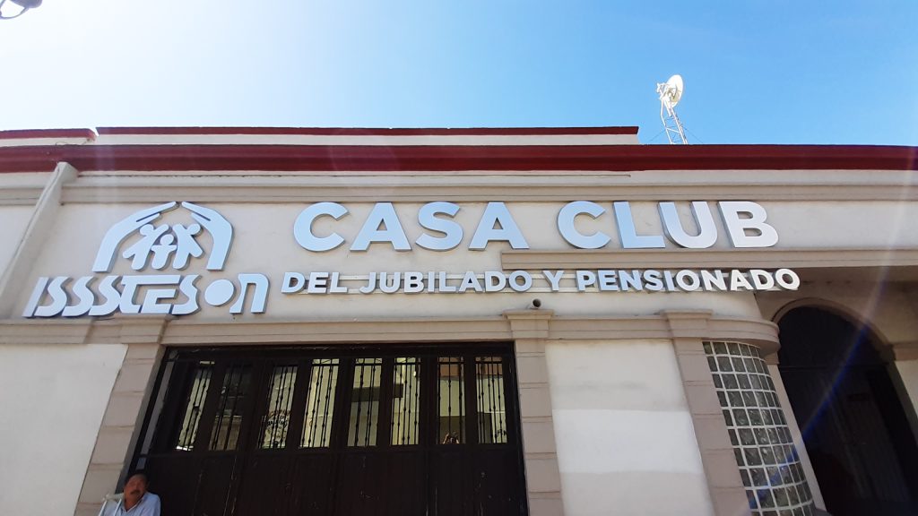 Llenos de alegría, jubilados y pensionados volvieron a la Casa Club del  Isssteson, “nos revive” cuentan los adultos mayores - Proyecto Puente