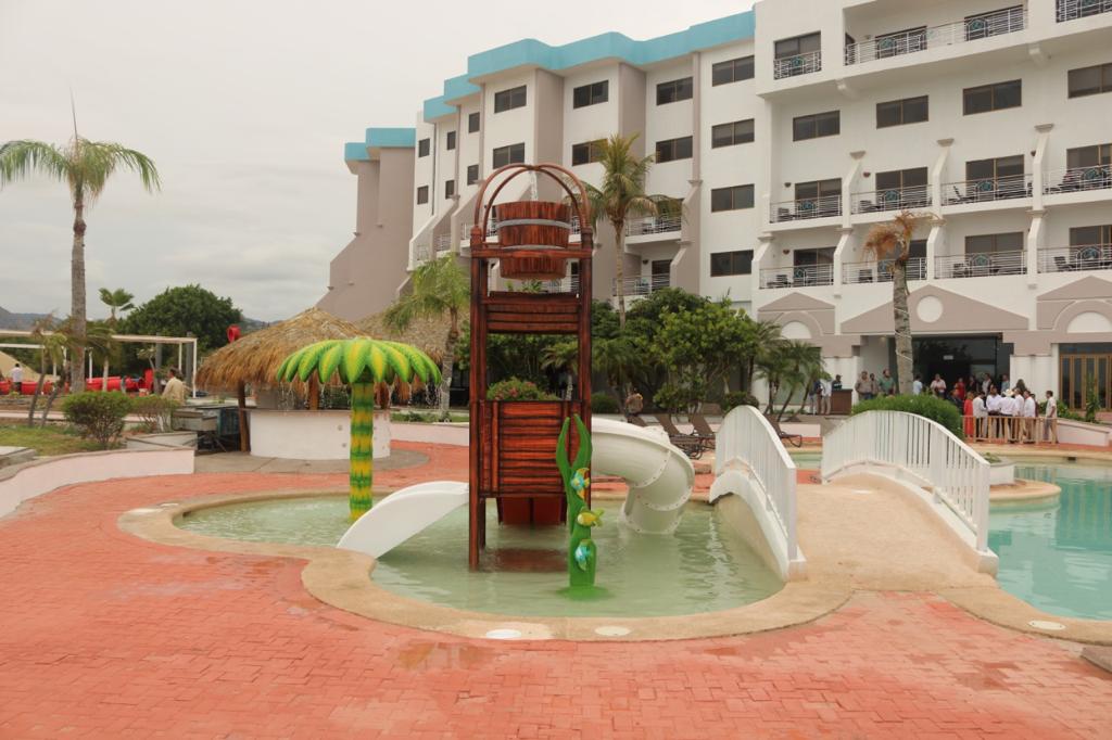 Reabre oficialmente sus puertas el icónico Hotel San Carlos Plaza en Sonora  - Proyecto Puente