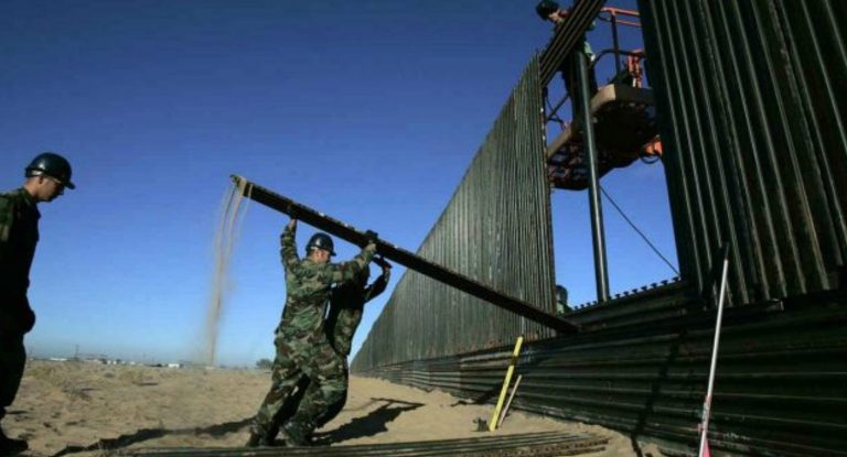 Corte impide a Biden retirar valla de alambre de púas en la frontera – Proyecto Puente