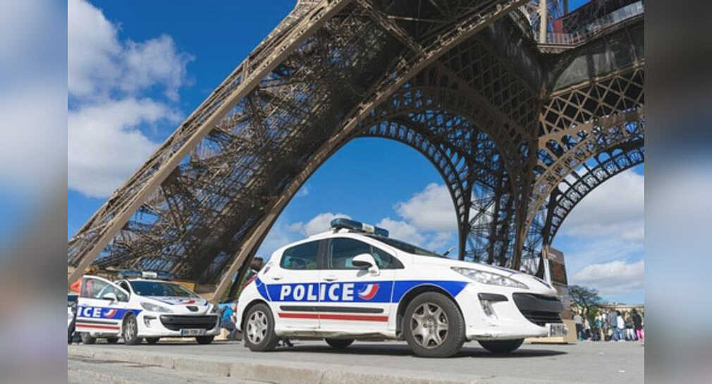 Investigan a atacante que mató a un turista e hirió a dos personas en París