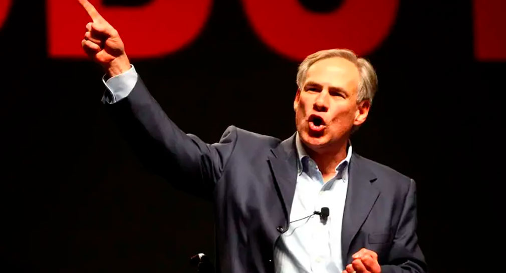 Greg Abbott despliega más autobuses para enviar migrantes a ciudades “santuario”