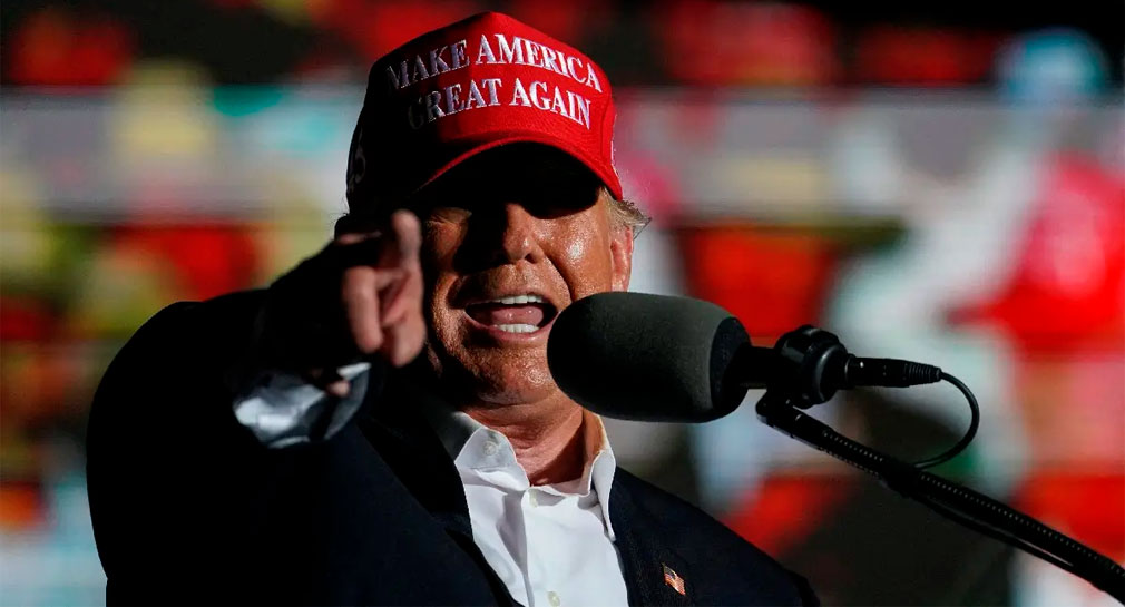 Trump rechaza testificar ante jurado que investiga el pago ilegal a actriz porno