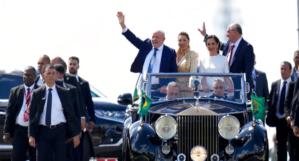 Lula da Silva toma protesta como presidente en su tercer mandato al frente de Brasil