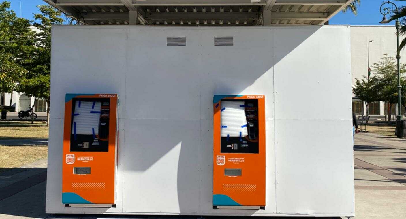 En medio de Plaza Zubeldía instala dos cajeros para pago de predial Ayuntamiento de Hermosillo
