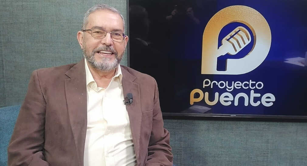 Presentan libro “Fracasos, extravíos y logros del saneamiento en Hermosillo” de Nicolás Pineda en Colegio Sonora