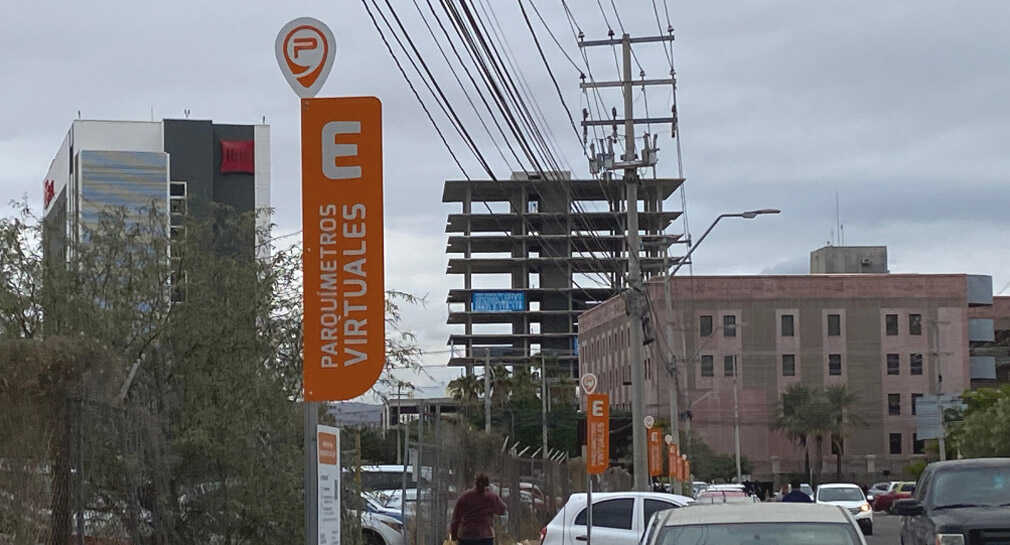 Con 400 espacios iniciarán los parquímetros digitales en Centro de Gobierno de Hermosillo; la primera hora costará 8 pesos