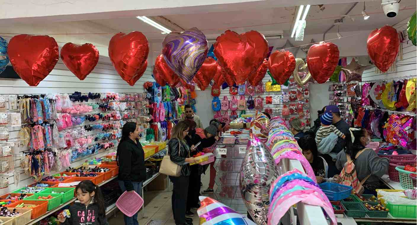 Tienen buenas expectativas comerciantes del Centro de Hermosillo para las ventas de San Valentín del 2023 (Sondeo)