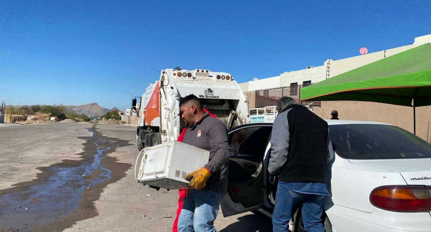 Regresan actividad de tilichero y descacharre en colonia Los Ángeles de Hermosillo