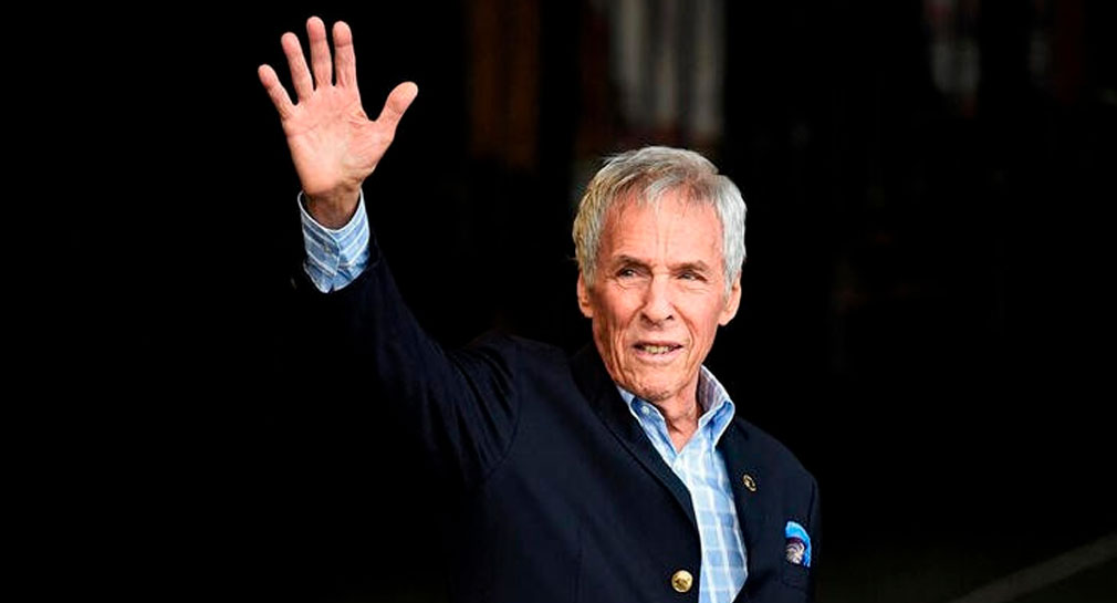 Muere Burt Bacharach, compositor de temas para Frank Sinatra, The Beatles y Aretha Franklin, a los 94 años