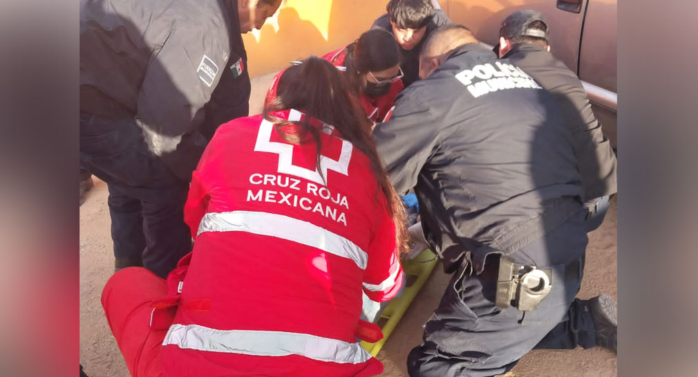 Agentes de la Policía de Hermosillo reaniman a hombre que sufrió infarto en colonia Villa Verde