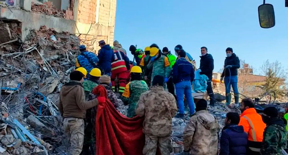 Van más de 22 mil muertes en Turquía y Siria por terremotos