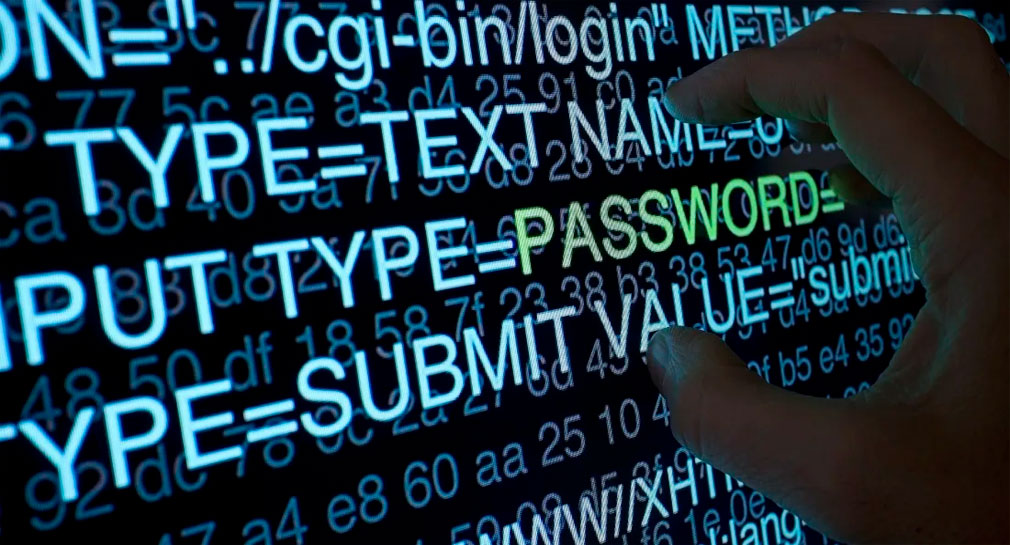 Exfuncionario de la PGR revela en EEUU que vendió software para espiar rivales políticos