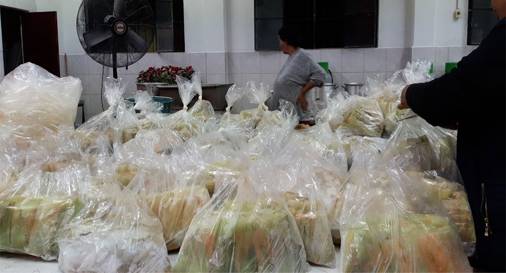 Más de 6 mil tamales se preparan para la kermés de la iglesia de la Candelaria, en Hermosillo