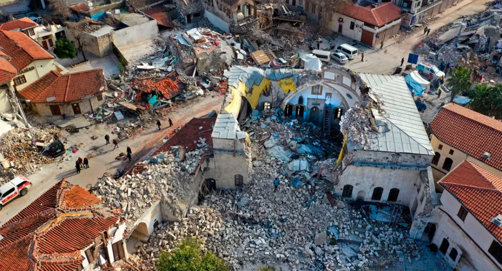 Nuevo sismo de magnitud 5.6 en Turquía deja 1 muerto, 69 heridos y más edificios derribados