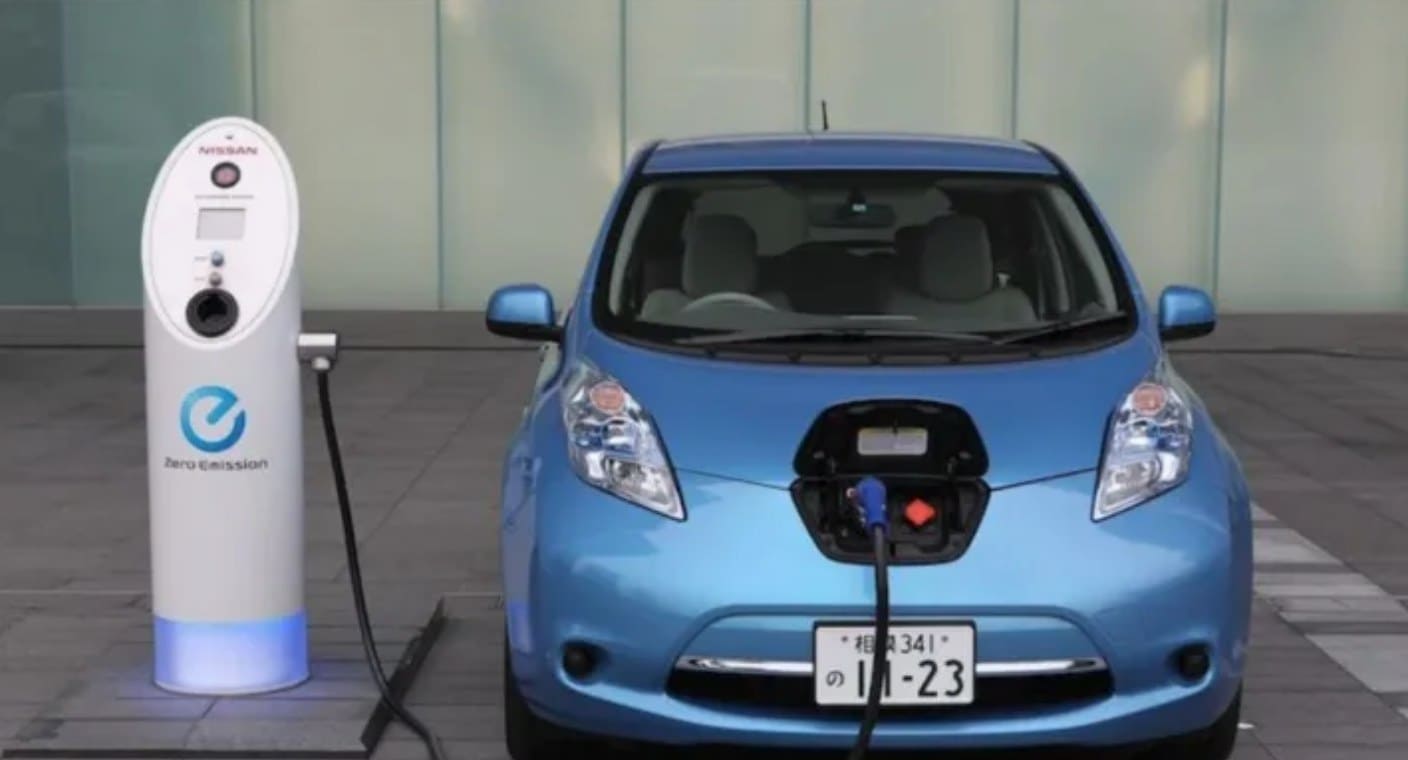 Europa prohibirá en 2035 los autos de gasolina y diésel