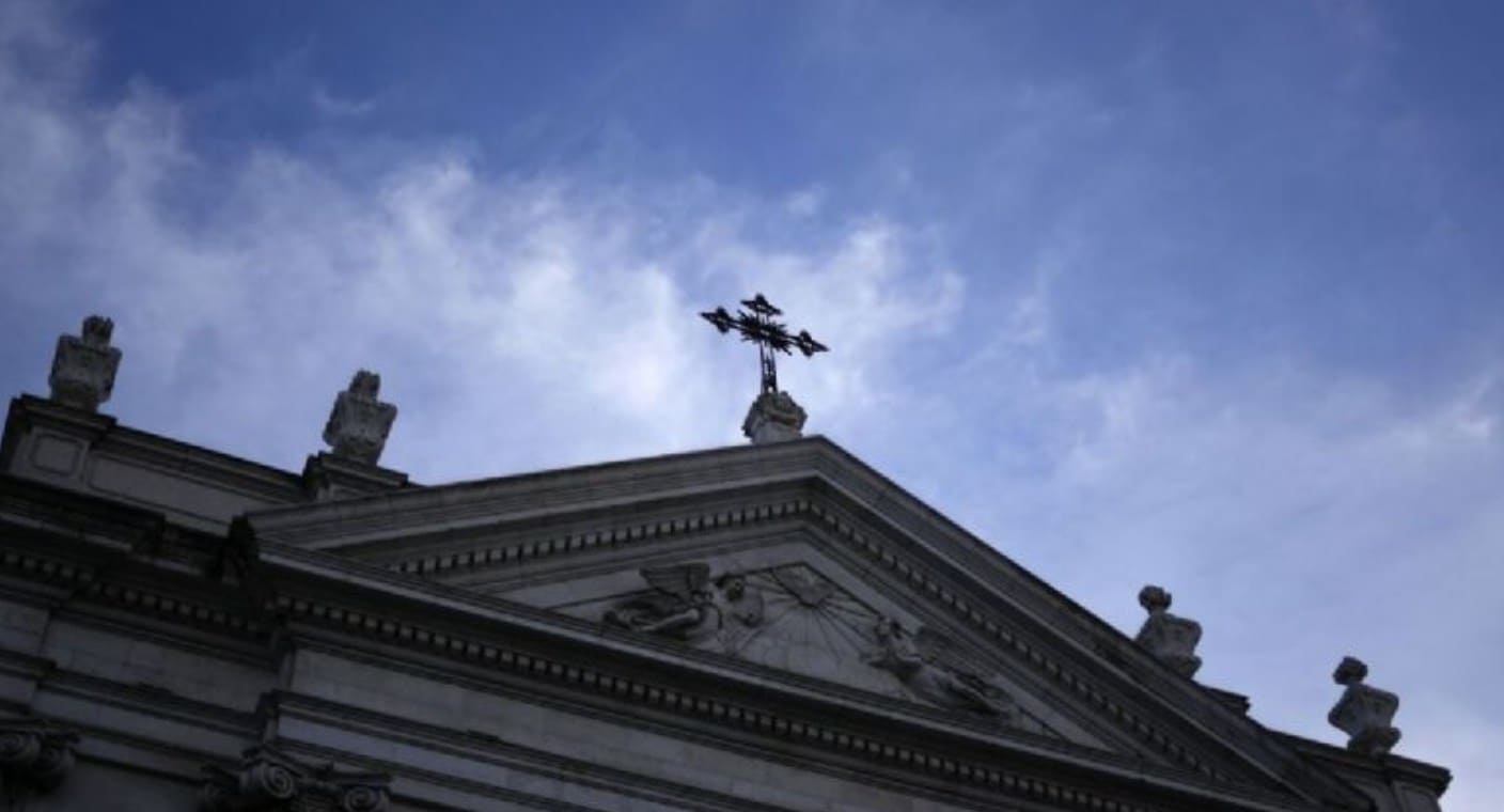 Iglesia portuguesa estima que más 4 mil 800 menores sufrieron abusos sexuales desde 1950