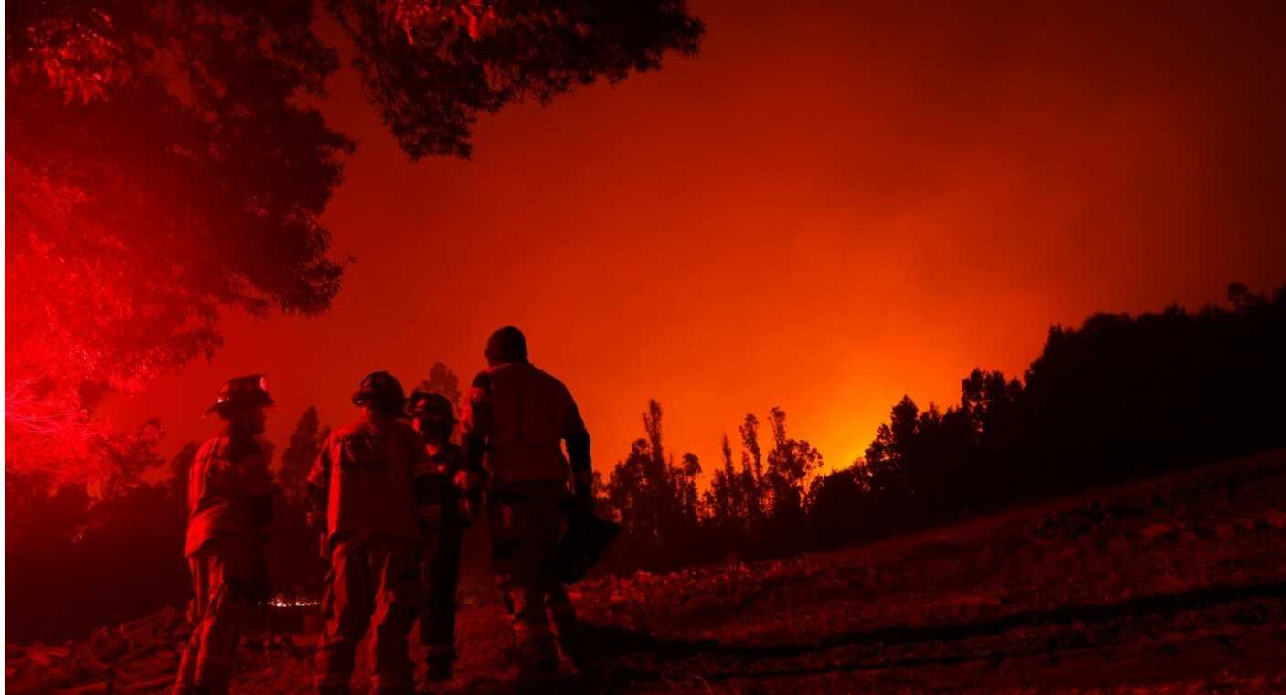 Van más de 26 muertes y 270 incendios forestales en Chile