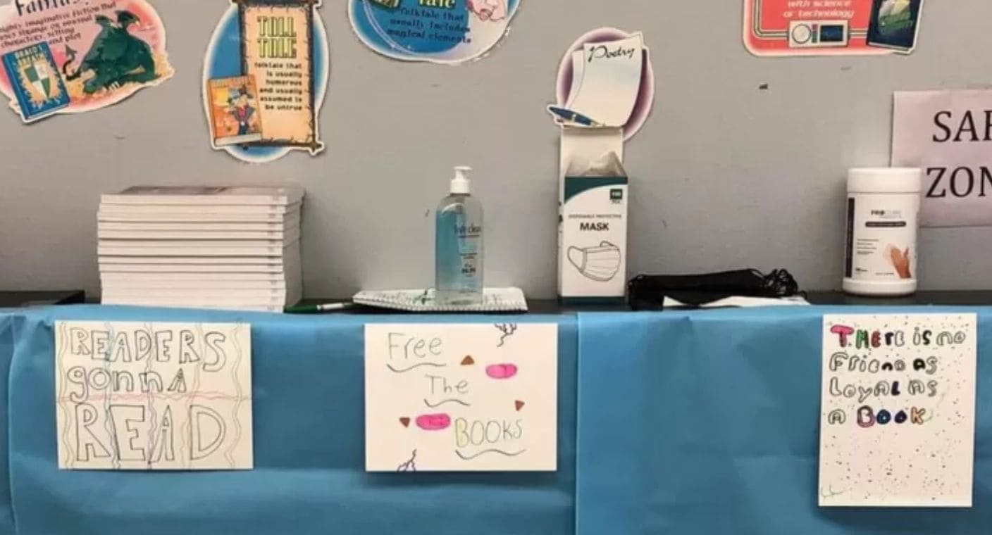 Escuelas en Florida esconden libros a estudiantes por Ley que prohíbe abordar temas LGBT, desigualdad o discriminación