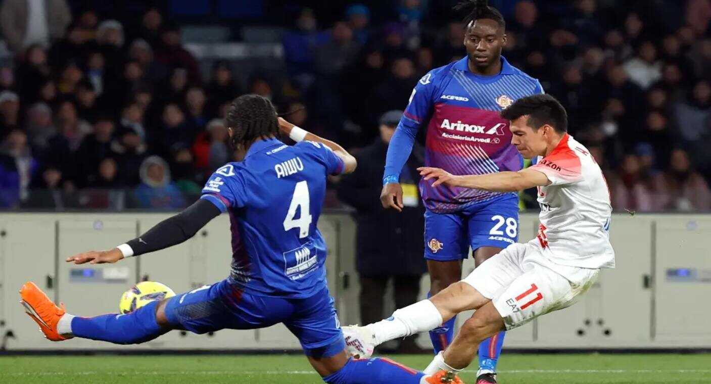 Chucky Lozano le gana al sonorense Johan Vásquez en partido del Napoli vs Cremonese