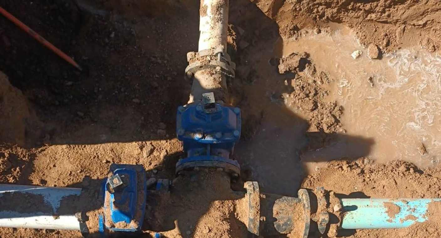 Seguirán cortes de agua en colonias San Benito y Balderrama por reposición de tuberías en calle Reforma de Hermosillo