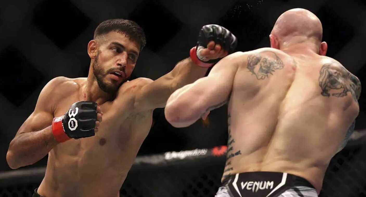 El mexicano Yair Rodríguez es campeón interino de peso pluma de la UFC ...