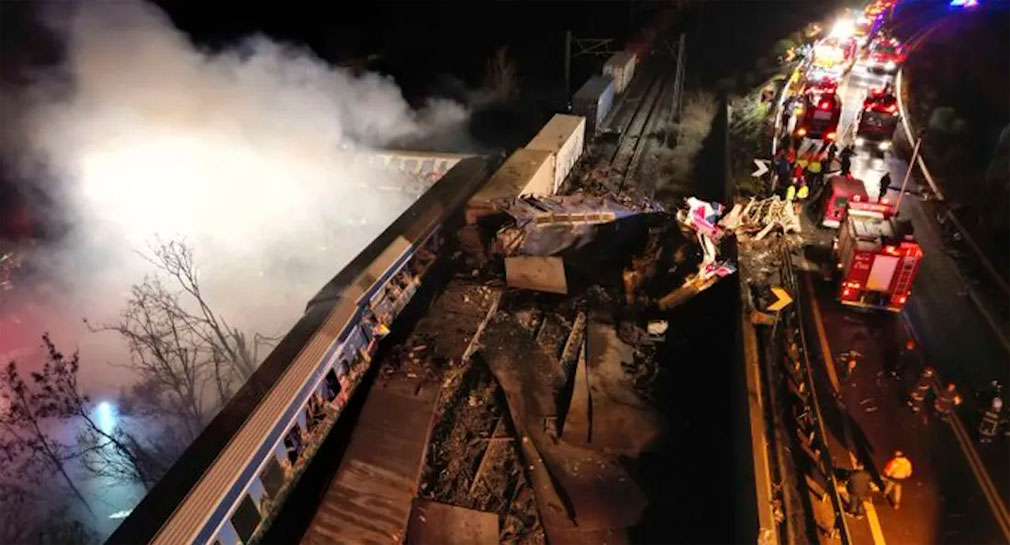 Detienen a un sujeto tras choque de trenes en Grecia; 2 más son interrogados