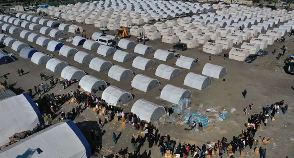 A un mes del sismo en Turquía y Siria, cientos de miles buscan refugio: Naciones Unidas