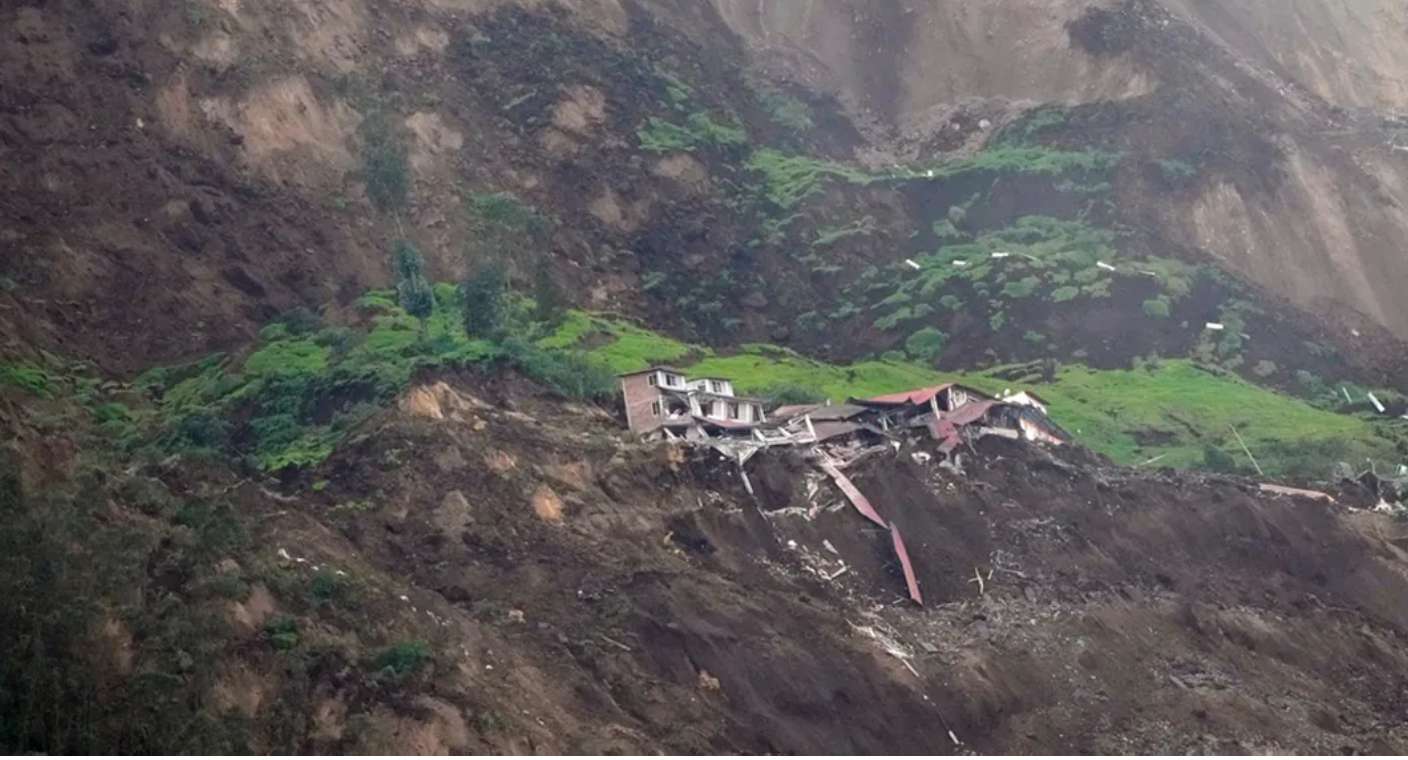 Deslizamiento de tierra deja 16 personas sin vida en Ecuador