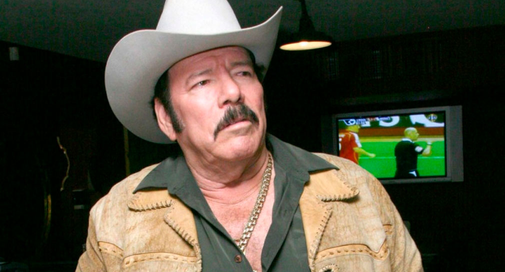 Afirman que Lalo Mora fue arrestado en Estados Unidos por agresión sexual