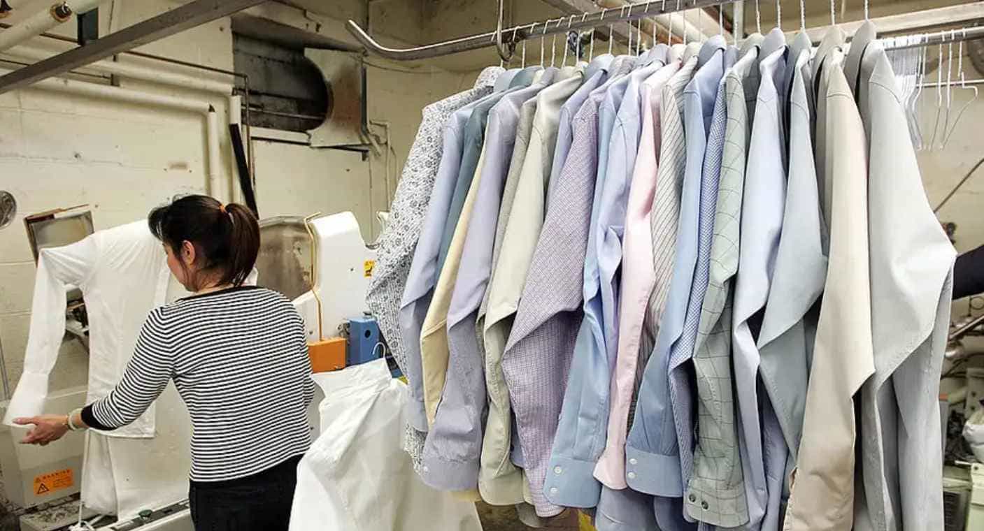 Vinculan el Parkinson a un producto químico para lavar la ropa en seco